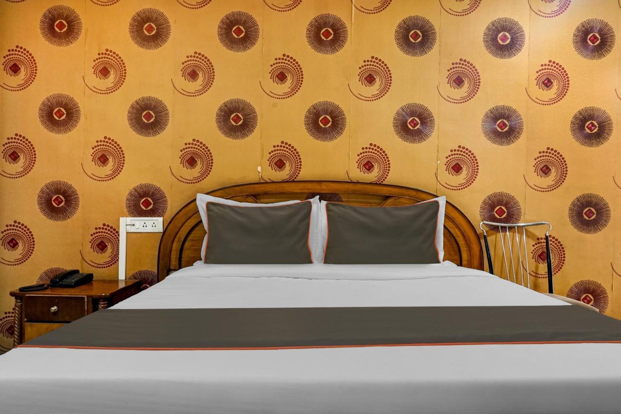 Hotel Galaxy Residency Kalyani Nagar Pune Exterior foto